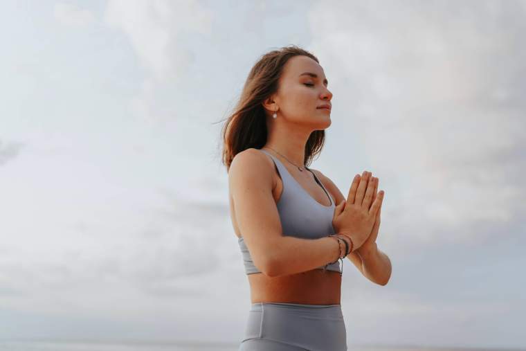 Comment gérer l’anxiété et le stress au quotidien : Techniques de relaxation et de méditation pour les femmes »